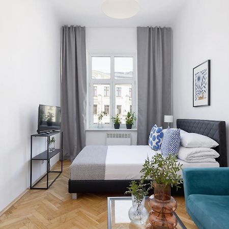 1-Bedroom Apartment - 65 Dluga Street Kraków Exteriör bild