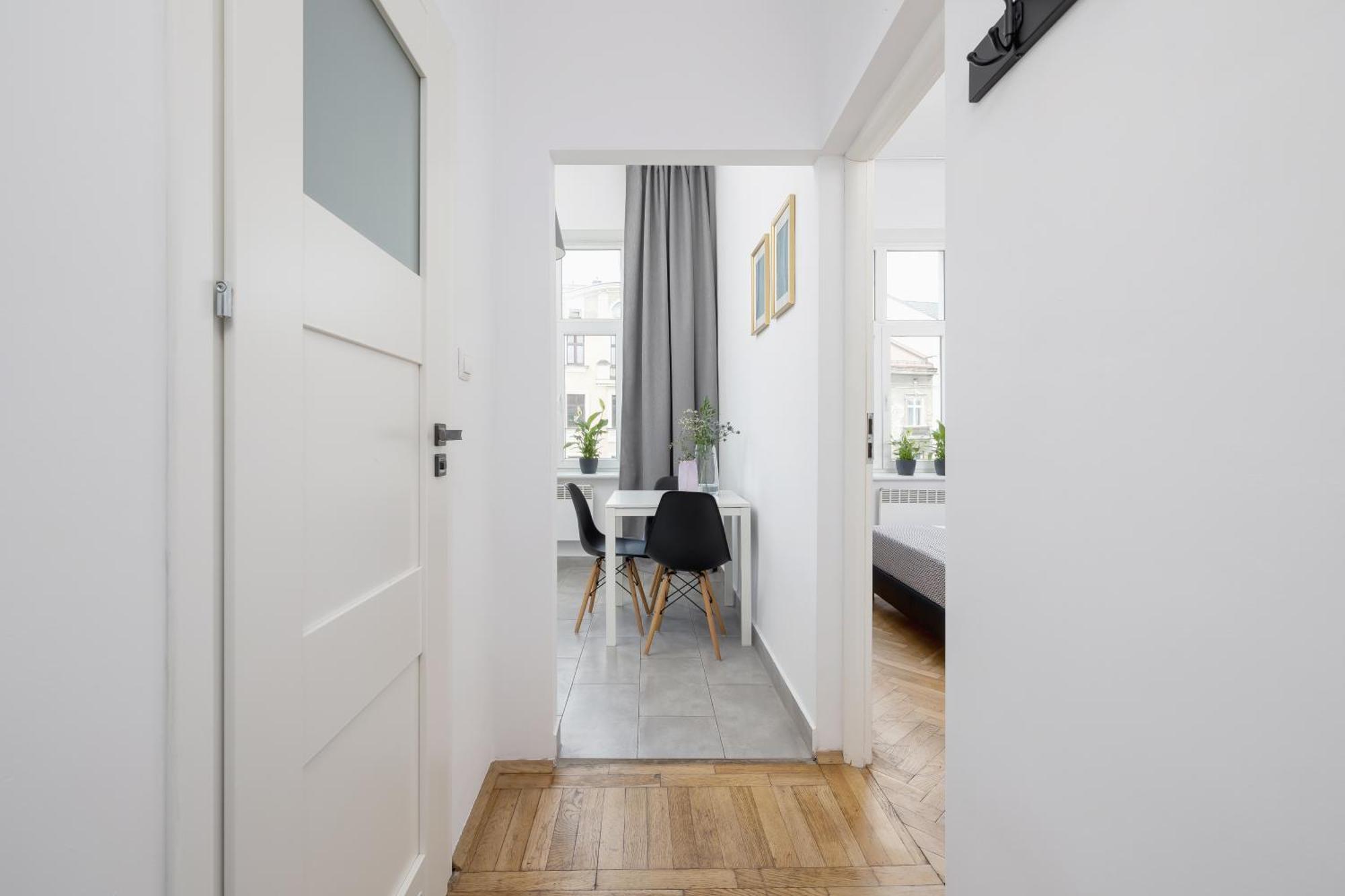 1-Bedroom Apartment - 65 Dluga Street Kraków Exteriör bild