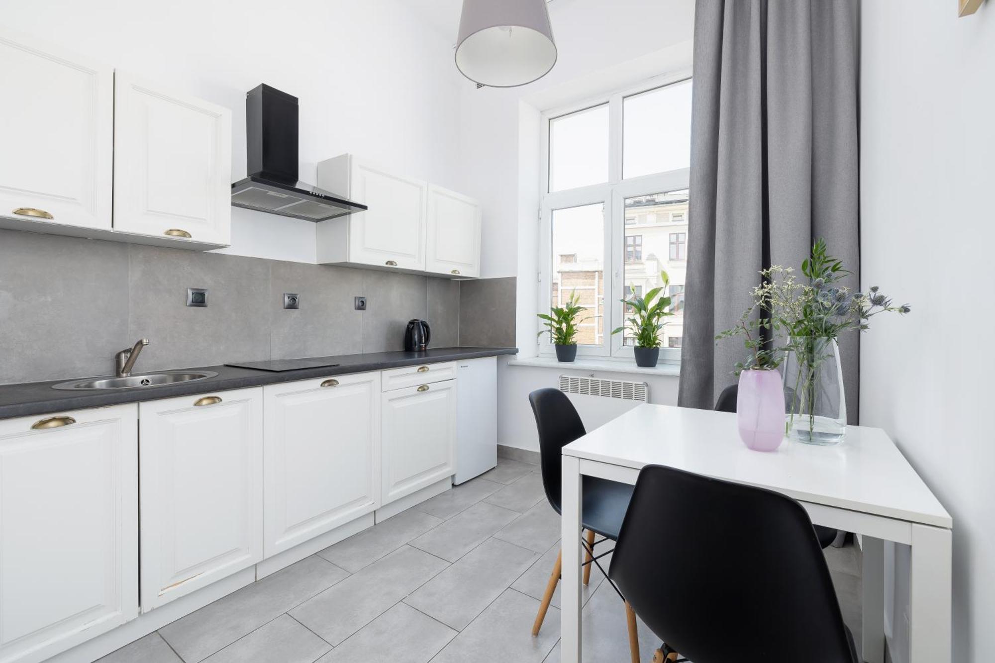 1-Bedroom Apartment - 65 Dluga Street Kraków Exteriör bild